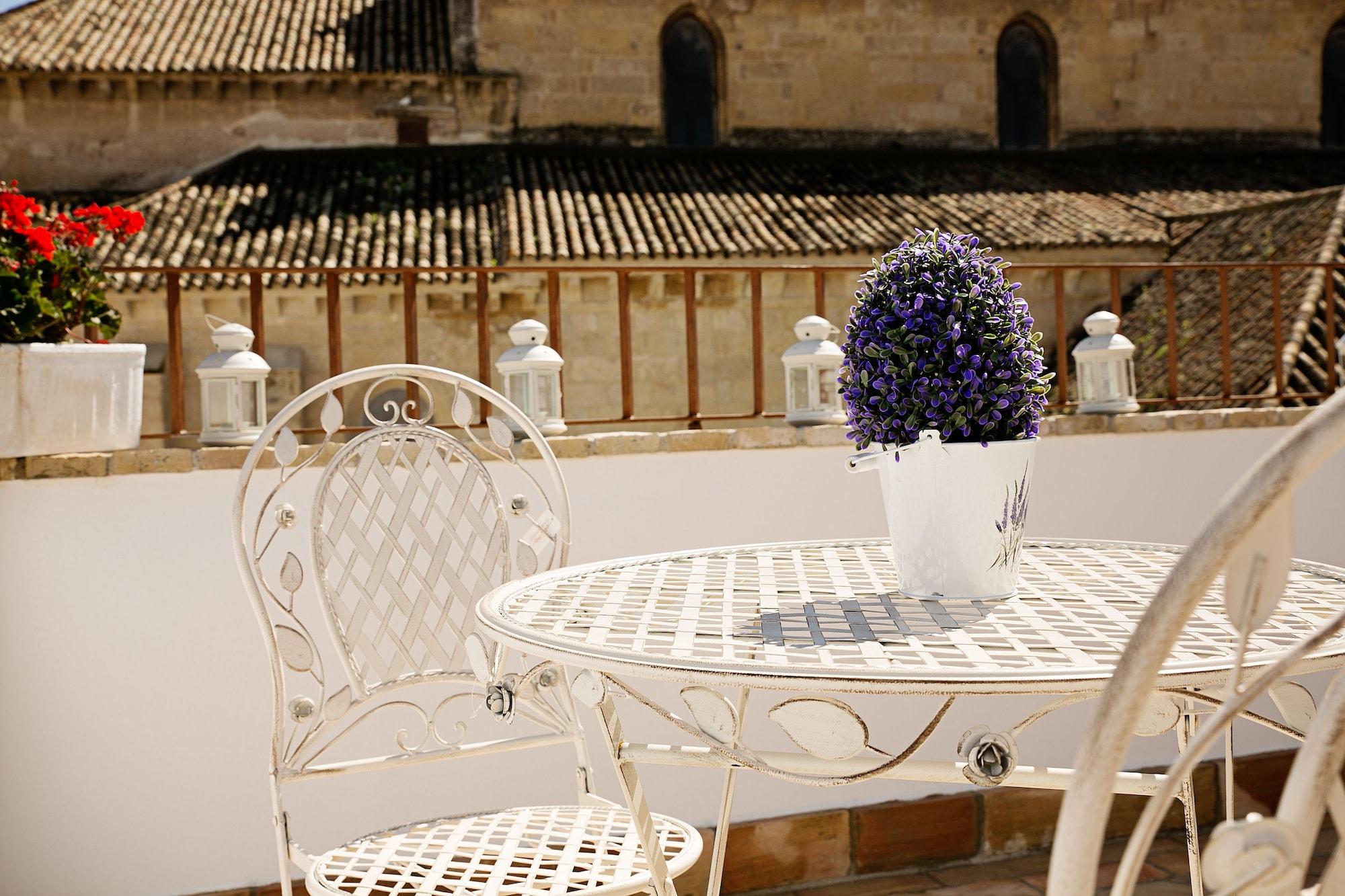 Suites La Posada De Pilar Kordoba Bagian luar foto