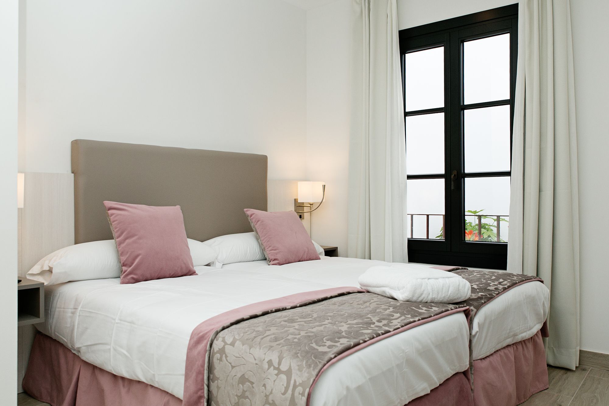 Suites La Posada De Pilar Kordoba Bagian luar foto